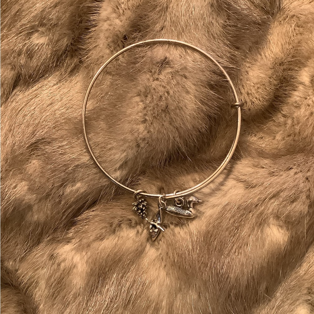 Ladies silver charm bracelet